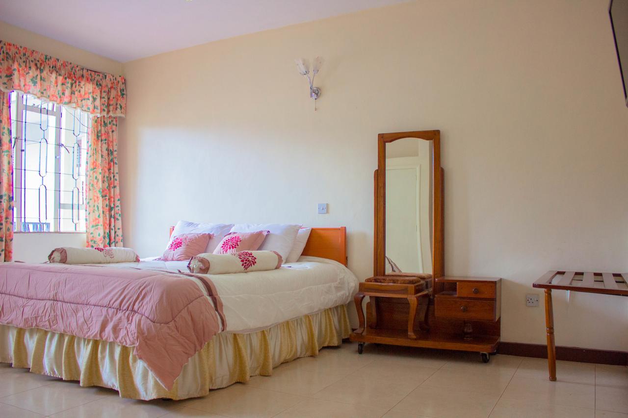 Kilimanjaro Crane Hotel โมชิ ภายนอก รูปภาพ