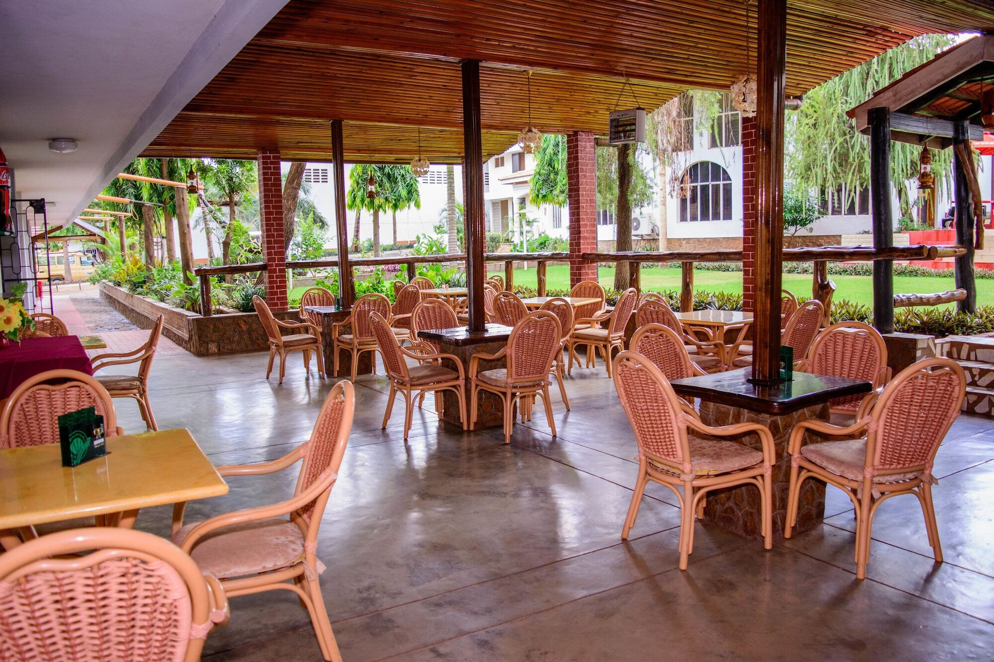 Kilimanjaro Crane Hotel โมชิ ภายนอก รูปภาพ